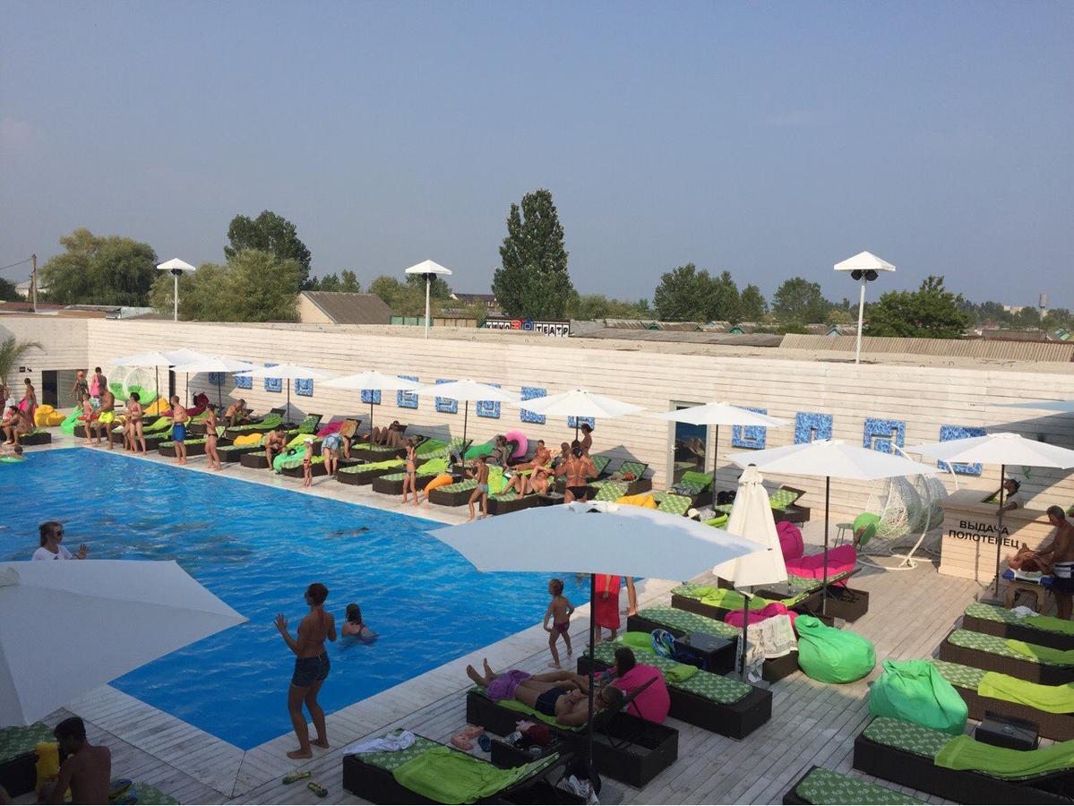 Hotel Lido Novoalekszeevka Kültér fotó